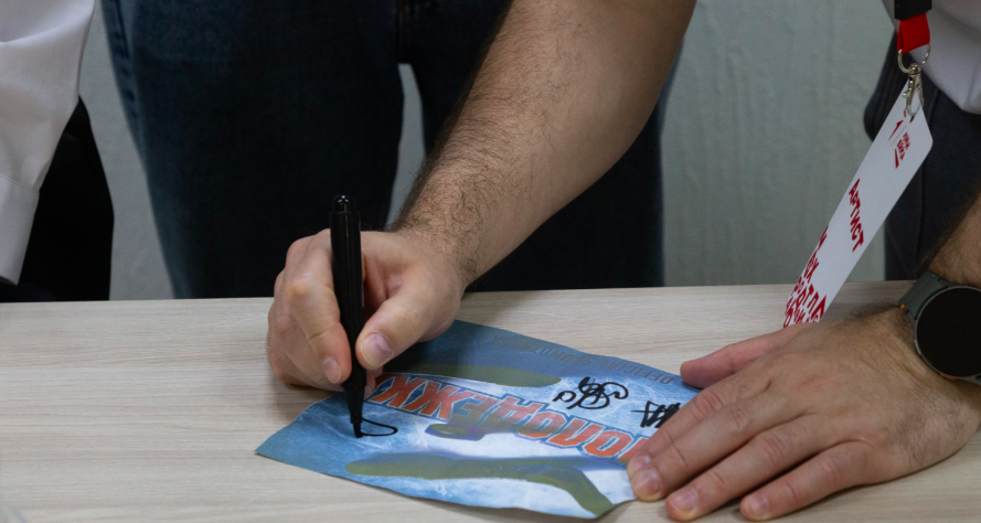 Фото «Хочется хейта публики»: группа «Интонация» зажгла на Михайловской набережной и дала интервью юнкорам 5